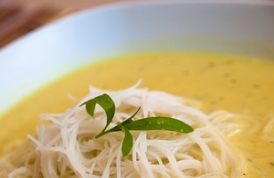 Burmese Chicken-Coconut Soup (Ohn No Kyawswe)